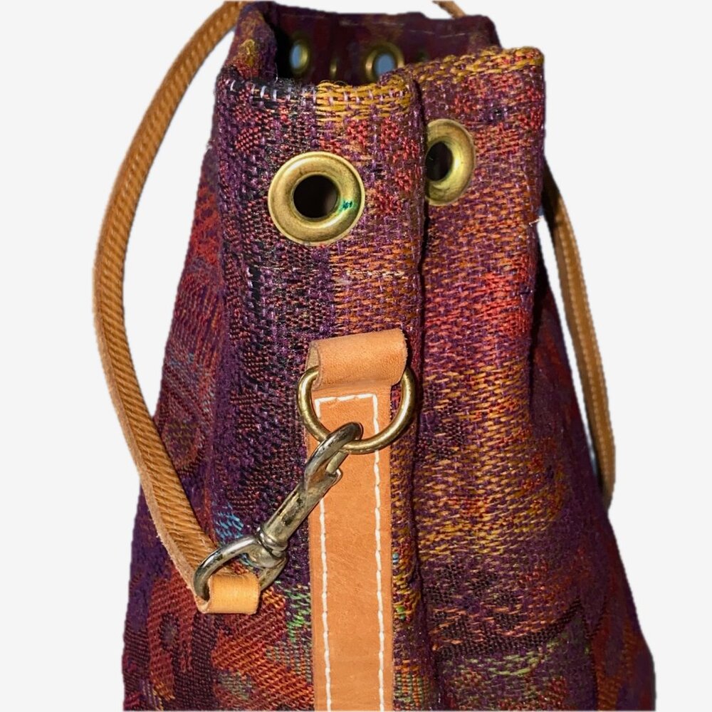 Tapestry Bucket Crossbody Bag Multi Color w Leather Base & Adjustable Strap - Picture 4 of 12